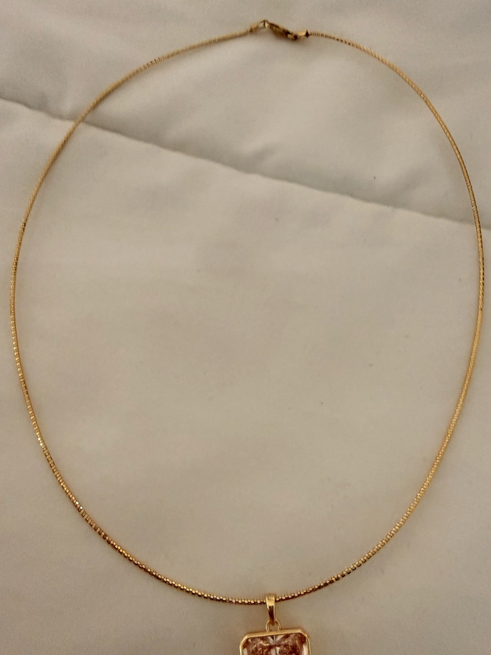 14kt solid yellow gold thin omega chain (only, no pendant)